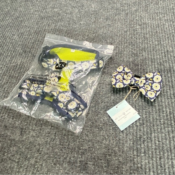 Barkpaws Blue and Yellow Retro Harness and Bow Tie for Dog Size XS - Picture 5 of 11